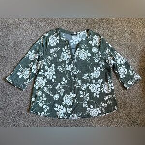 Paper Moon green top with white flowers